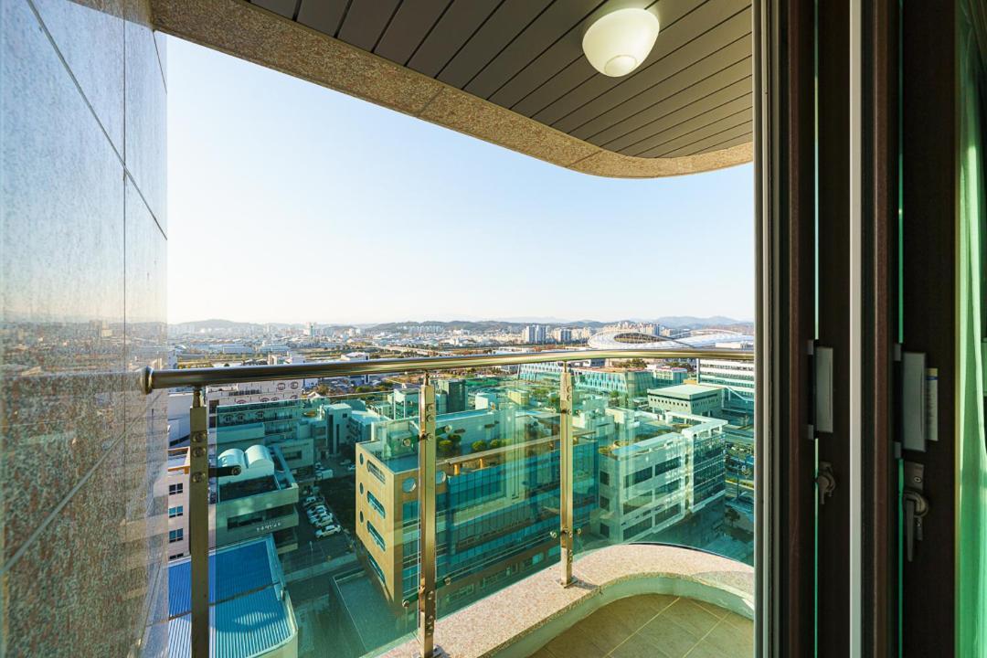 Raonstay In Perla Hotel Jinju Zewnętrze zdjęcie