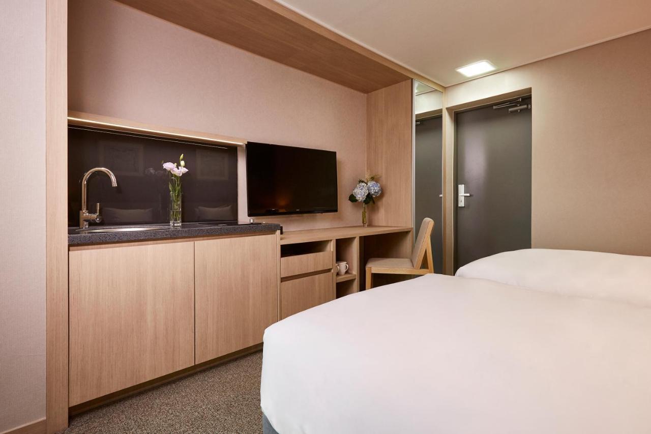 Raonstay In Perla Hotel Jinju Zewnętrze zdjęcie