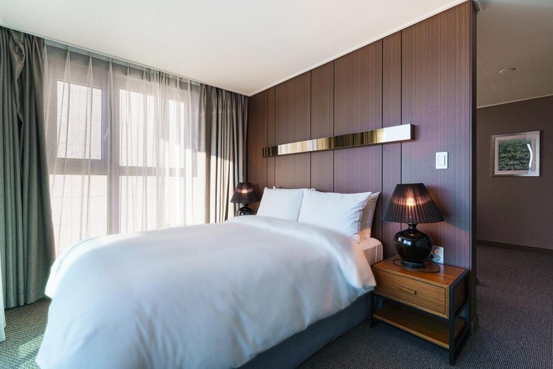 Raonstay In Perla Hotel Jinju Zewnętrze zdjęcie