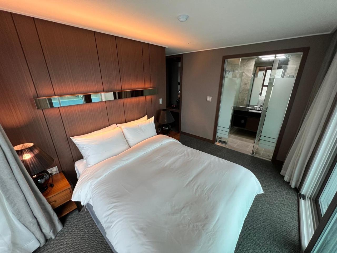 Raonstay In Perla Hotel Jinju Zewnętrze zdjęcie