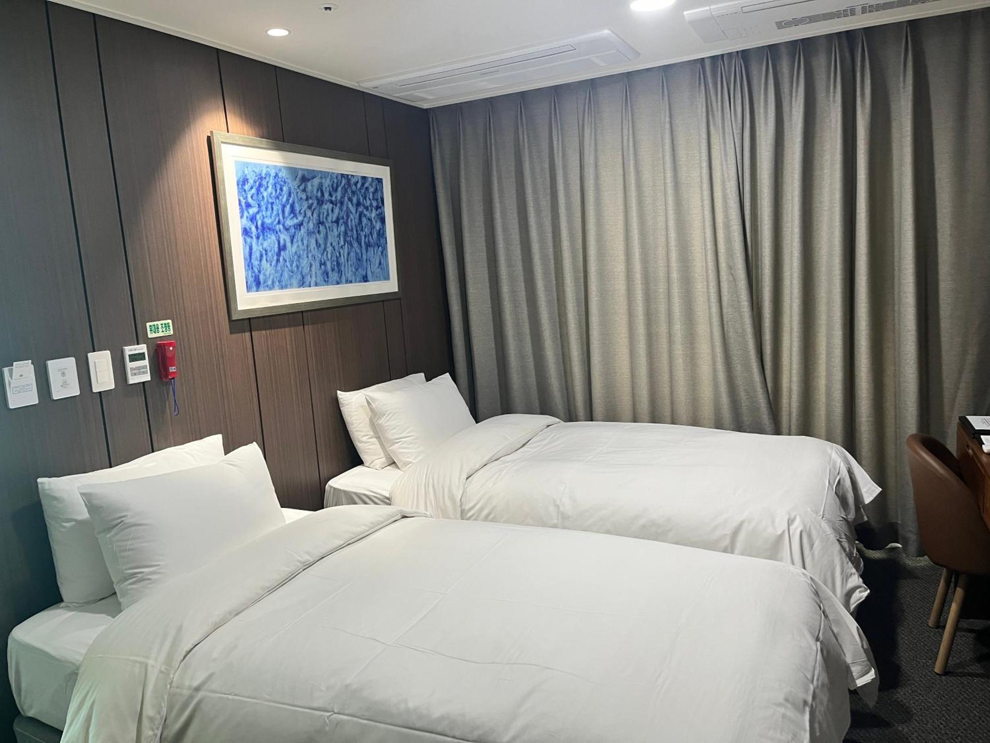 Raonstay In Perla Hotel Jinju Zewnętrze zdjęcie