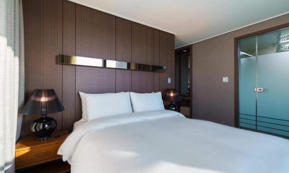 Raonstay In Perla Hotel Jinju Zewnętrze zdjęcie